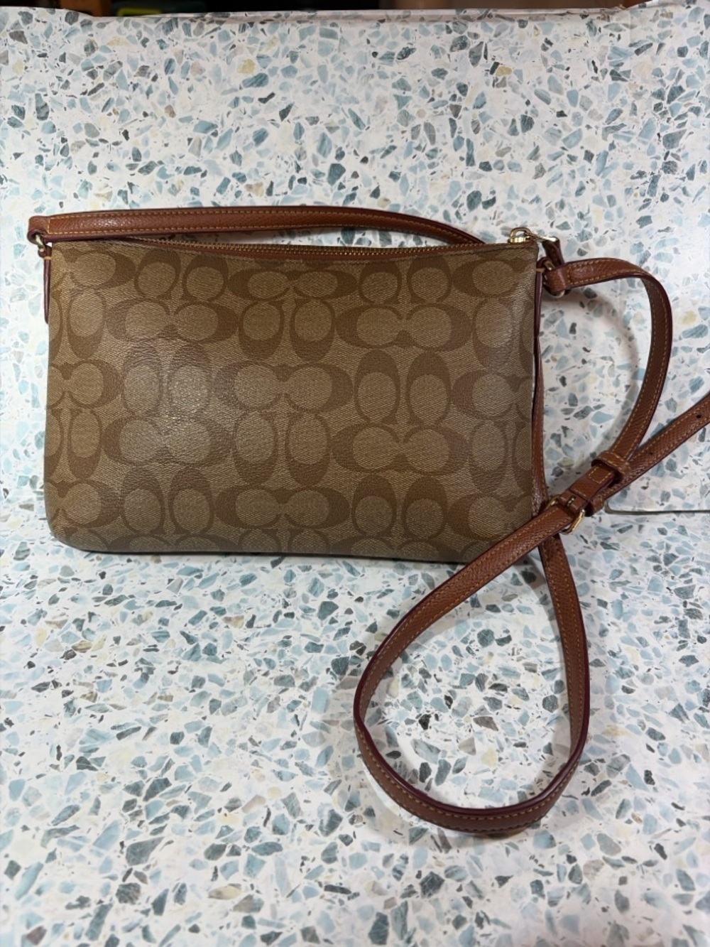 Coach East West Pop-Up Pouch Crossbody Signature Brown Tan F58316 - Picture 5 of 6